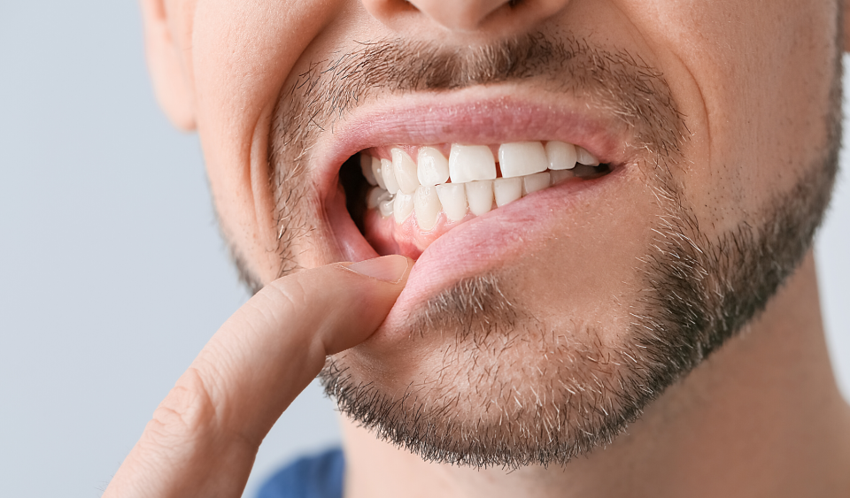 how to treat tooth decay at the gum line